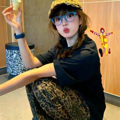 江小姐请藏好你的利爪